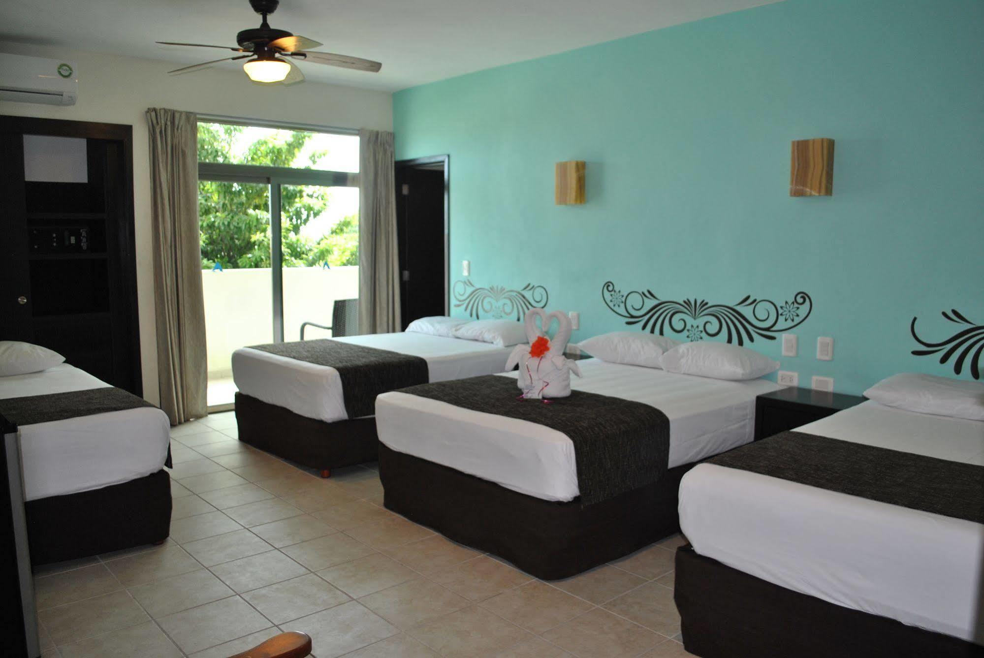 Angelo's Hotel Playa del Carmen Buitenkant foto