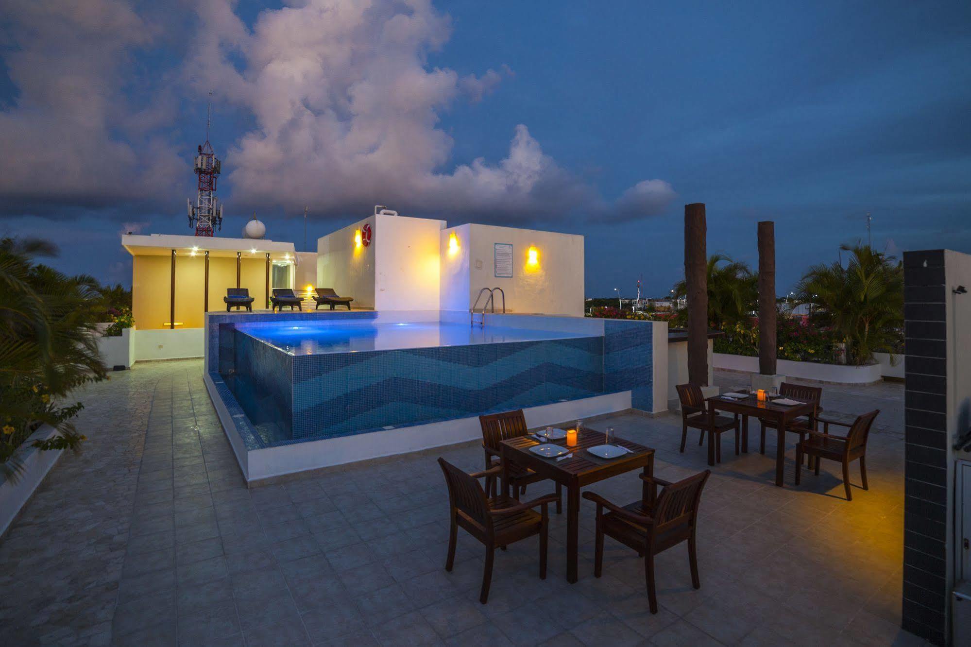 Angelo's Hotel Playa del Carmen Buitenkant foto