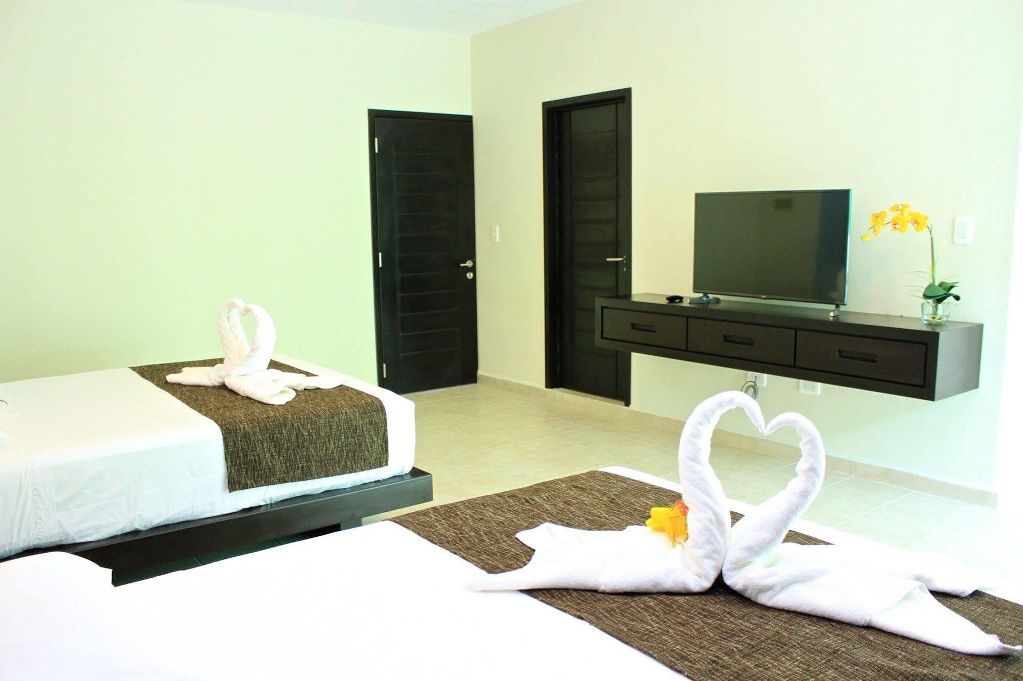 Angelo's Hotel Playa del Carmen Buitenkant foto
